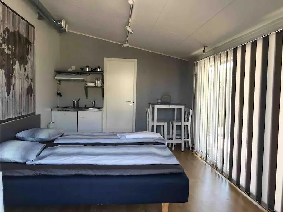 Appartamento Garden House With Parking In Central Malmoe